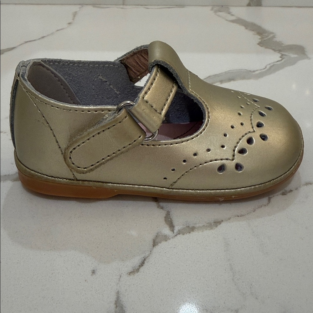 Angel Metallic Gold T-Strap Mary Jane Toddler Shoes Size 4 - Picture 4 of 11